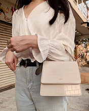 Load image into Gallery viewer, Women's FAE Top Handle Crossbody